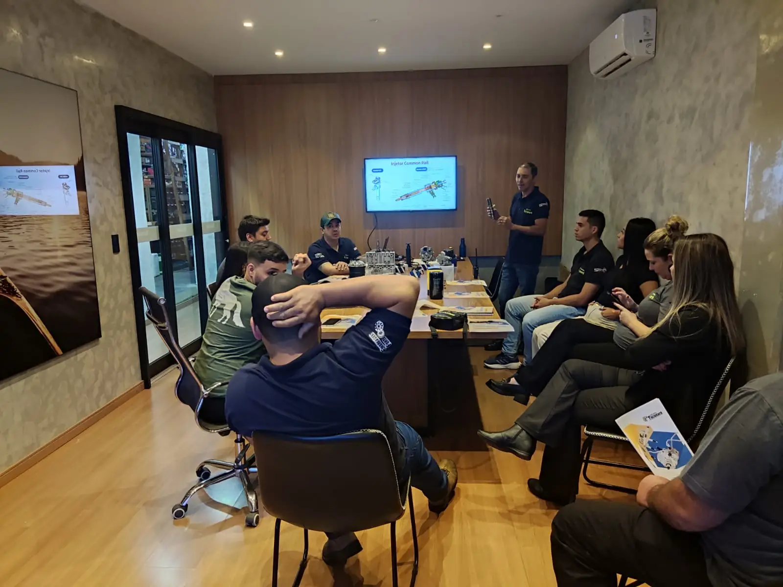 Treinamento Serpec Diesel: Especialização em Bombas e Bicos Injetores para Vendedores